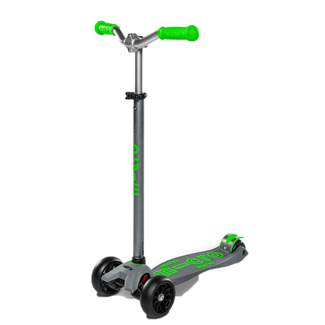 MICRO MAXI DELUXE PRO SCOOTER